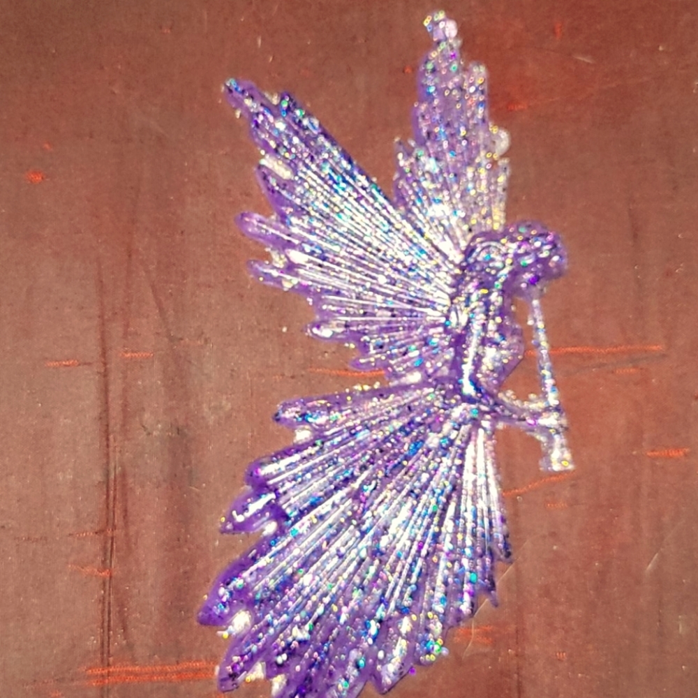 Resin angel